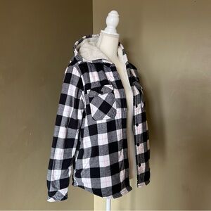 BOSTON TRADERS Sherpa lined, Hooded Flannel Jacket, Women’s Small